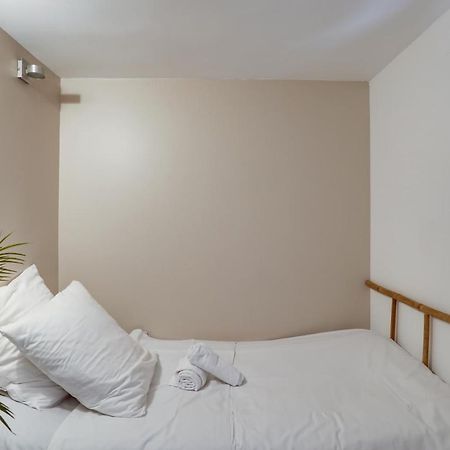 Spacious, Bright And Beautifully Decorated Flat In Heart Of Marais Short Walk To Picaso Museum Parigi Esterno foto